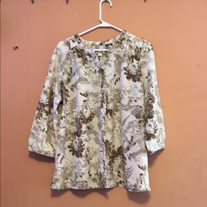 D& CO denominado + Company Tan and Brown Graphic Blouse with Peter Pan Collar